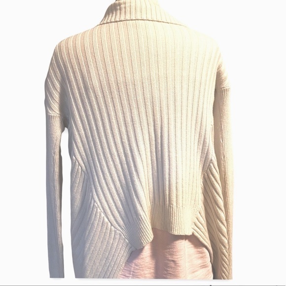 Banana Republic Cardigan Open Front sweater. High/low, cozy wool blend - Picture 8 of 9